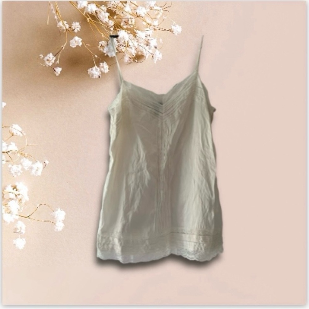White House black market woman’s silk cami